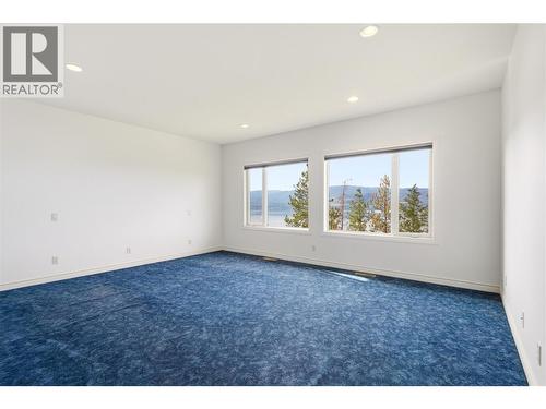 Primary bedroom - 448 Viewcrest Road, Kelowna, BC - Indoor Photo Showing Other Room