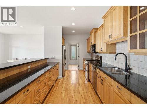 Kitchen - 448 Viewcrest Road, Kelowna, BC - Indoor Photo Showing Kitchen With Double Sink