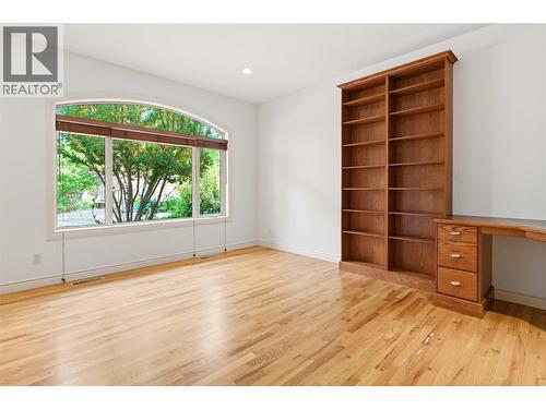 Den with custom cabinetry - 448 Viewcrest Road, Kelowna, BC - Indoor Photo Showing Other Room