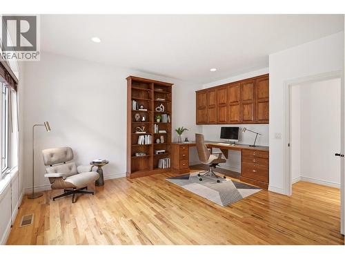 Den with virtually staged furniture - 448 Viewcrest Road, Kelowna, BC - Indoor Photo Showing Office