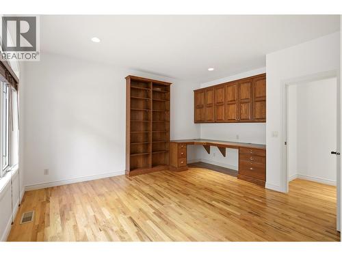Den with custom cabinetry - 448 Viewcrest Road, Kelowna, BC - Indoor Photo Showing Other Room