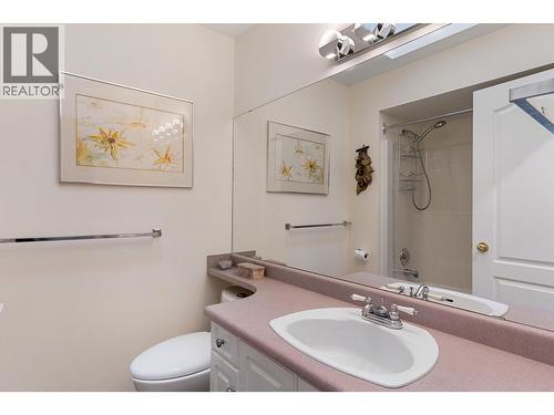 2211 Shannon Woods Place, West Kelowna, BC - Indoor Photo Showing Bathroom