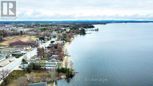 670 Lakeshore Drive, North Bay (Ferris), ON 