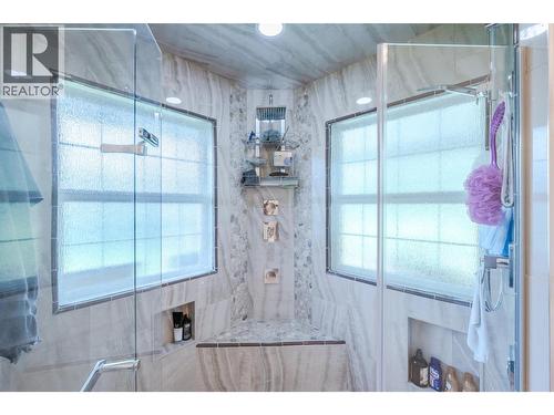 2900 River Road, Keremeos, BC - Indoor
