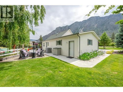 2900 River Road, Keremeos, BC - Outdoor