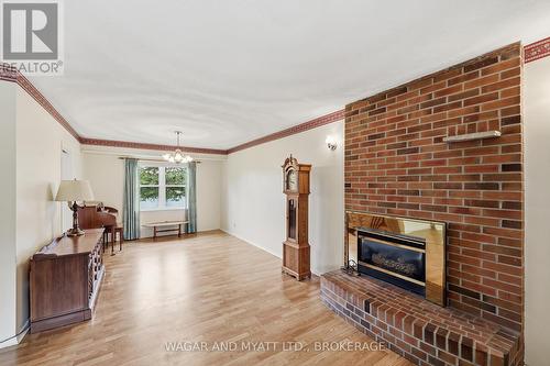 87 River Road, Greater Napanee (Greater Napanee), ON - Indoor Photo Showing Living Room With Fireplace