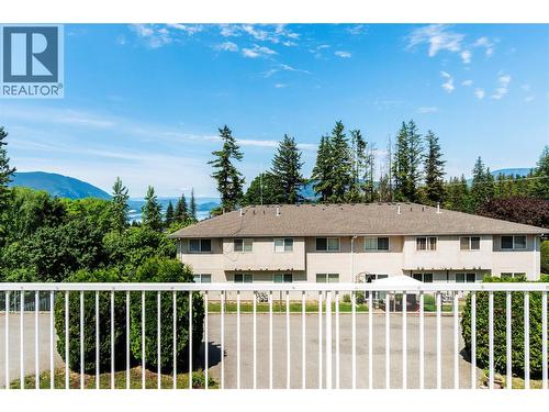 71 25 Street Se Unit# 3, Salmon Arm, BC - Outdoor
