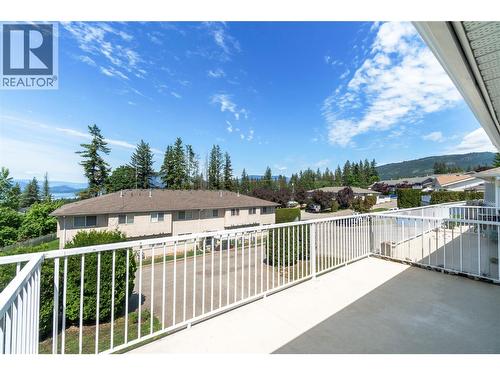 71 25 Street Se Unit# 3, Salmon Arm, BC - Outdoor