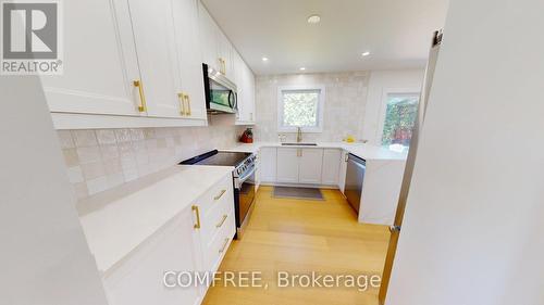1357 Emerald Gate Avenue, Ottawa, ON - Indoor Photo Showing Kitchen