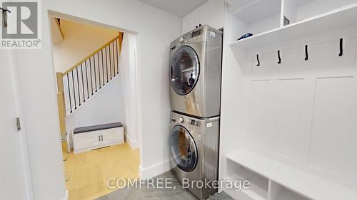 1357 Emerald Gate Avenue, Ottawa, ON - Indoor Photo Showing Laundry Room