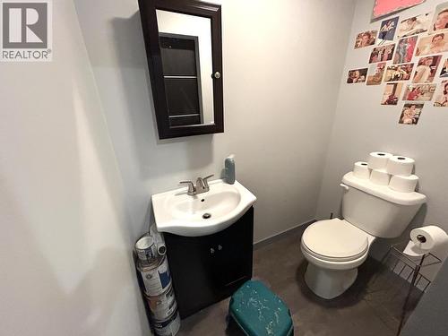 2008 Sommerville Road, Prince George, BC - Indoor Photo Showing Bathroom