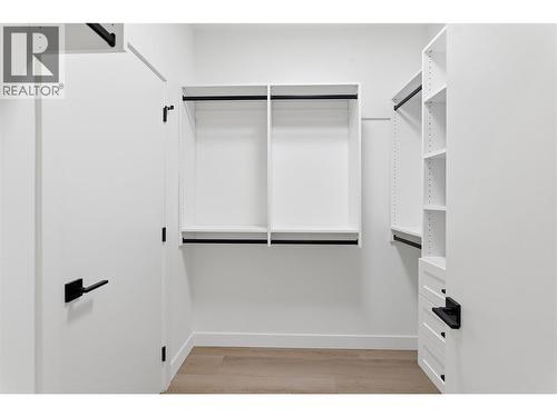 Walk-in closet with built-ins - 4601 97 Street Unit# 6, Osoyoos, BC - Indoor With Storage