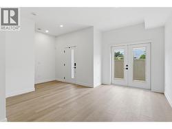 Additional rec room on the ground/lower floor with walk-out access - 
