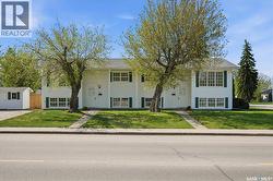 1901 William AVENUE  Saskatoon, SK S7J 1A1