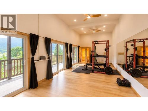 6421 Sunshine Drive, Balfour, BC - Indoor Photo Showing Gym Room