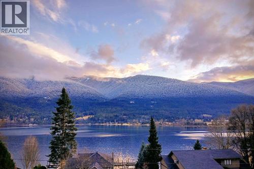 6421 Sunshine Drive, Nelson, BC - Outdoor With Body Of Water With View