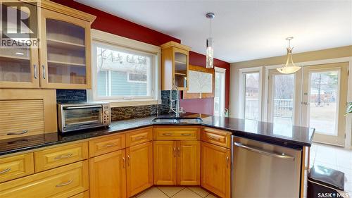 3150 Caen Street, Saskatoon, SK - Indoor Photo Showing Kitchen
