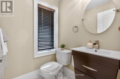 1001 Gorham Street, Newmarket, ON - Indoor Photo Showing Bathroom