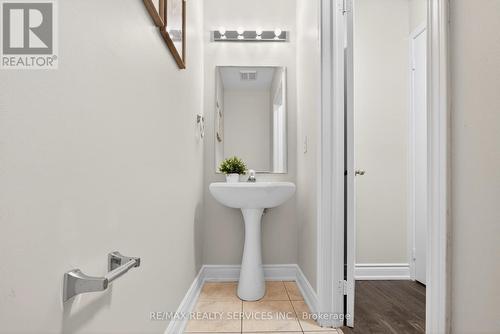 47 Upper Highlands Drive, Brampton, ON - Indoor Photo Showing Bathroom