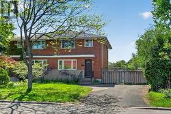 1286 BONNIE CRESCENT  Ottawa, ON K2C 2A2