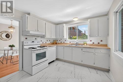 1286 Bonnie Crescent, Ottawa, ON - Indoor Photo Showing Kitchen With Double Sink
