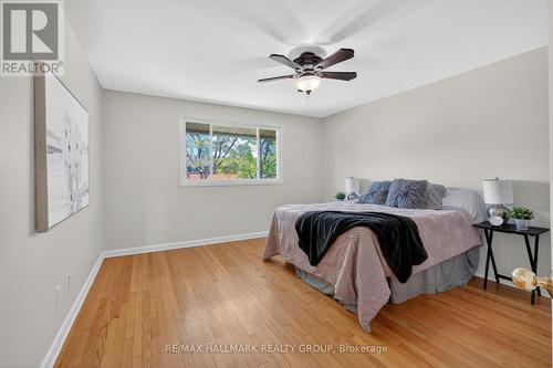 1286 Bonnie Crescent, Ottawa, ON - Indoor Photo Showing Bedroom