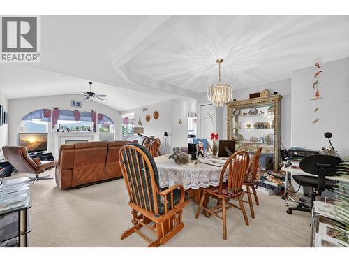2657 Wild Horse Drive, West Kelowna, BC - Indoor Photo Showing Dining Room