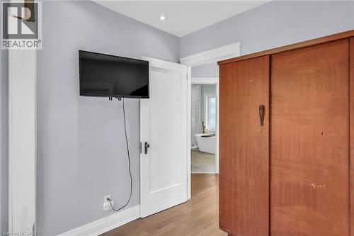 25 Park Street E, Hamilton, ON - Indoor Photo Showing Other Room