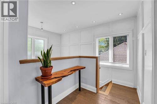 25 Park Street E, Hamilton, ON - Indoor Photo Showing Other Room
