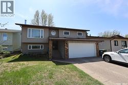 1699 Allbright CRESCENT Prince Albert, SK S6V 7C3