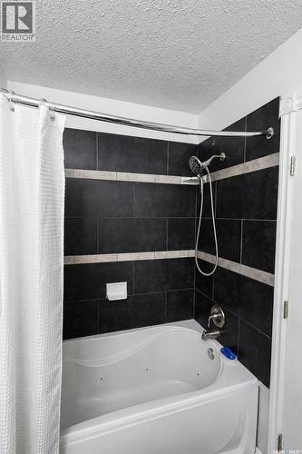1699 Allbright Crescent, Prince Albert, SK - Indoor Photo Showing Bathroom
