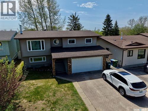 1699 Allbright Crescent, Prince Albert, SK - Outdoor