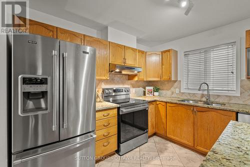 27 Nairn Street, Ottawa, ON - Indoor Photo Showing Kitchen With Double Sink