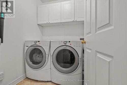 27 Nairn Street, Ottawa, ON - Indoor Photo Showing Laundry Room