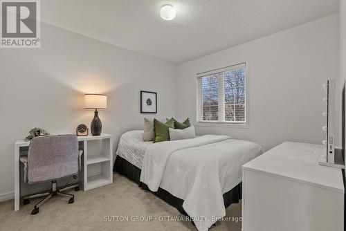 27 Nairn Street, Ottawa, ON - Indoor Photo Showing Bedroom