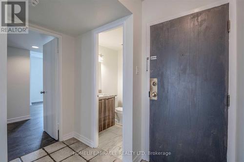 605 - 95 Lombard Street, Toronto, ON - Indoor