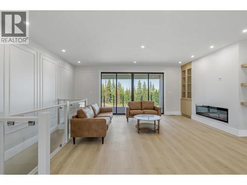 5053 Headlands Heights, Prince George, BC - Indoor