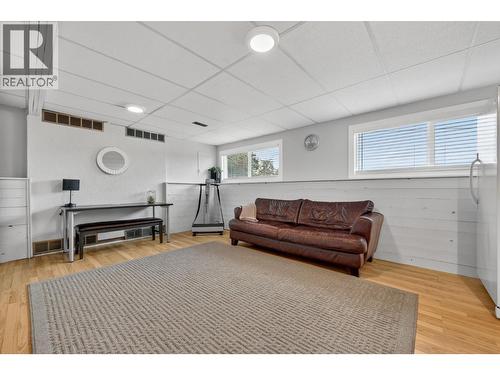 10911 Sherman Drive, Lake Country, BC - Indoor