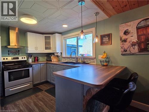 112 Indian Road, Asphodel-Norwood Twp, ON - Indoor Photo Showing Kitchen With Double Sink