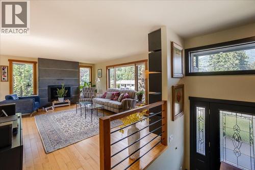 1001 Gilker Street, Nelson, BC - Indoor Photo Showing Living Room With Fireplace