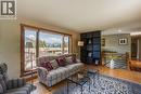 1001 Gilker Street, Nelson, BC  - Indoor Photo Showing Living Room 