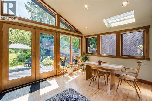 1001 Gilker Street, Nelson, BC - Indoor