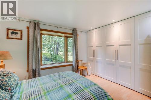 1001 Gilker Street, Nelson, BC - Indoor Photo Showing Bedroom