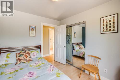 1001 Gilker Street, Nelson, BC - Indoor Photo Showing Bedroom