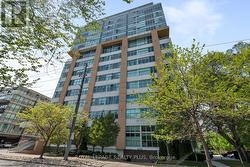 1016 - 2 FIELDWAY ROAD Toronto, ON M8Z 0B9