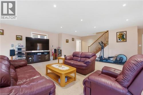 119 Gerber Meadows Drive, Wellesley, ON - Indoor Photo Showing Living Room