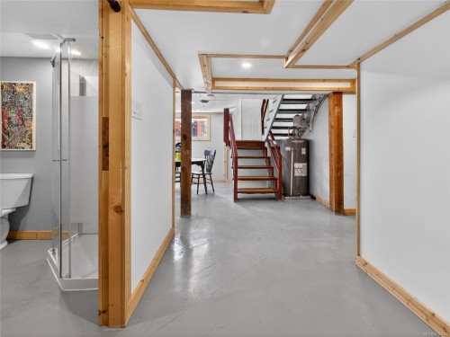 1215 Queens Ave, Victoria, BC 