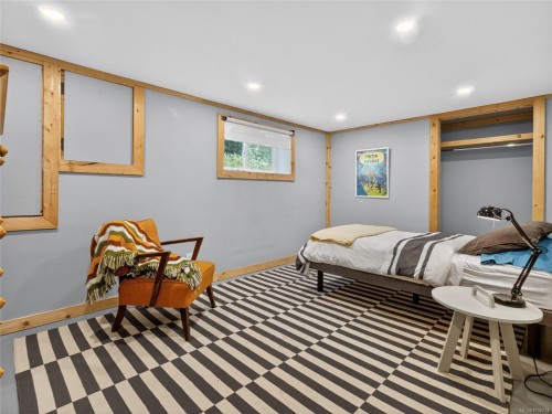 1215 Queens Ave, Victoria, BC 