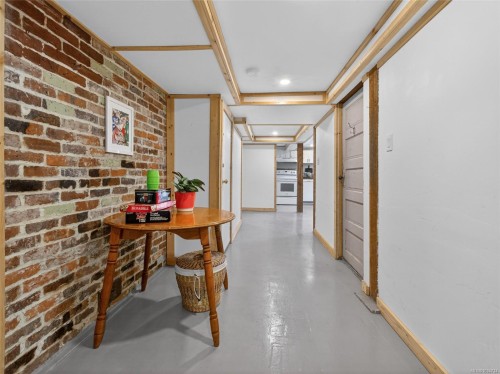 1215 Queens Ave, Victoria, BC 