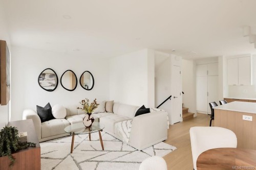 #3-2268 Bowker Ave, Oak Bay, BC 
